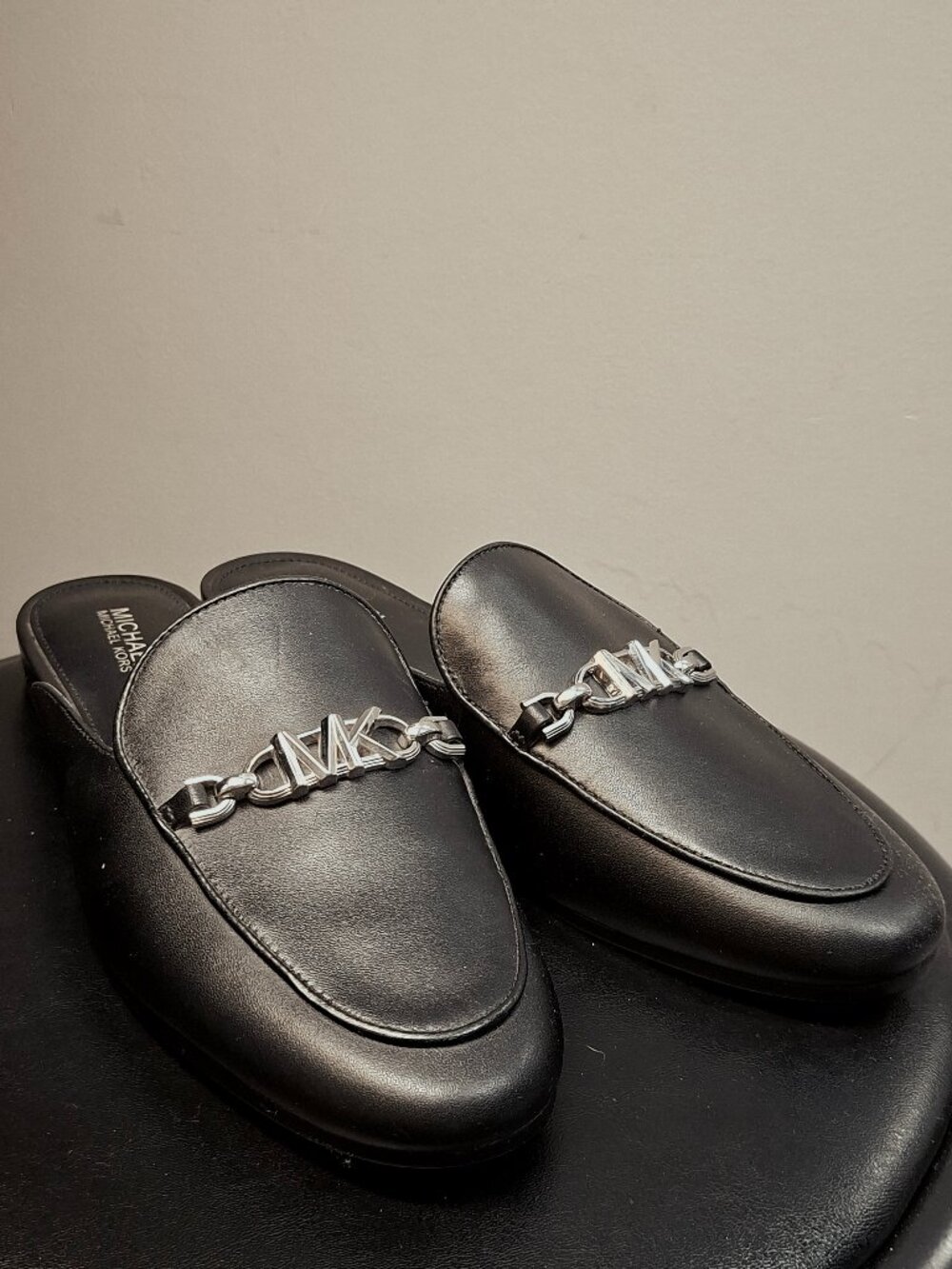 Michael Kors Tiffanie Leather Mule Flat Slippers